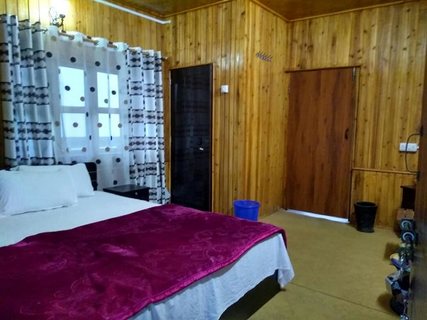 Deluxe Rooms At Soureni Homestay